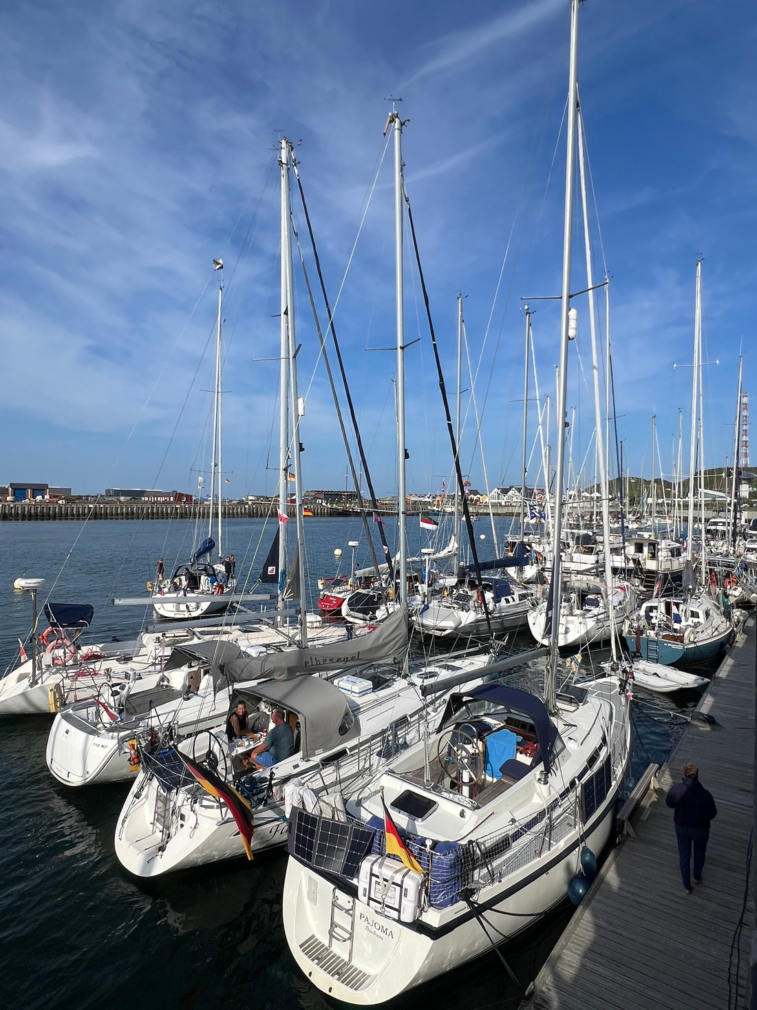 Sailing to Helgoland: Leaving Cuxhaven in the Dark & Discovering Germany’s Offshore Rock